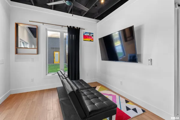 $529,000 | 1303 North Otis Street, Marion, IL 62959