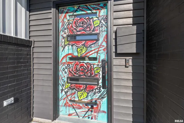 $529,000 | 1303 North Otis Street, Marion, IL 62959