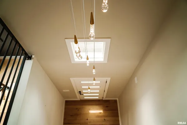 $529,000 | 1303 North Otis Street, Marion, IL 62959