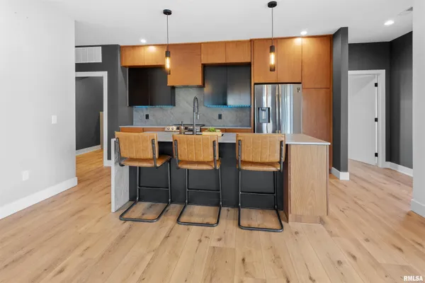 $529,000 | 1303 North Otis Street, Marion, IL 62959