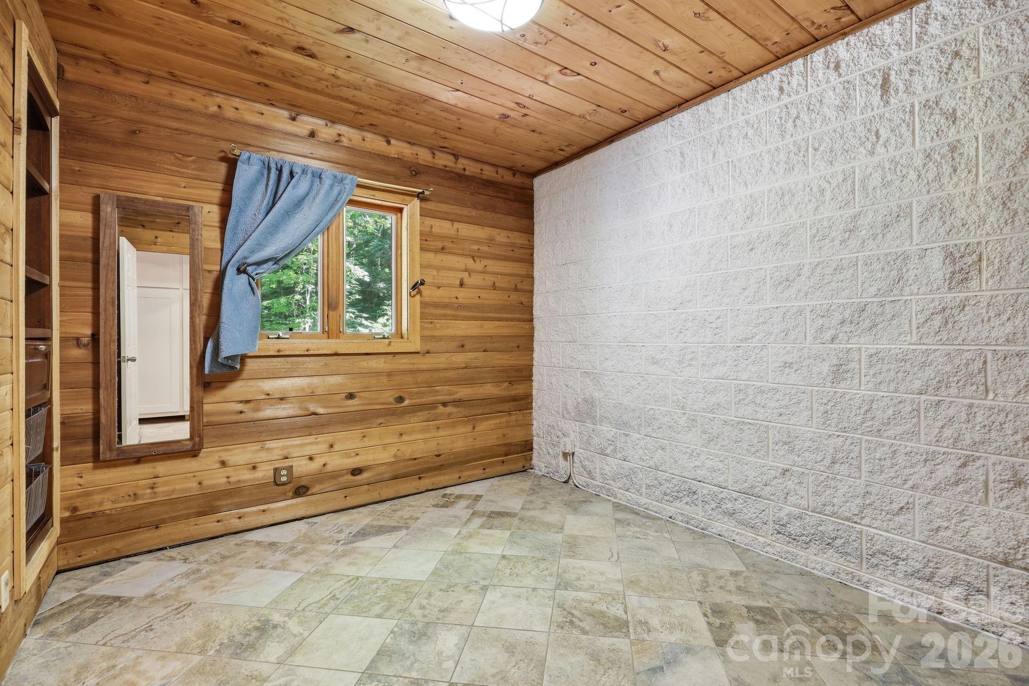 98 Sparkling Springs Road Fairview, NC 28730 - Photo 14 of 48