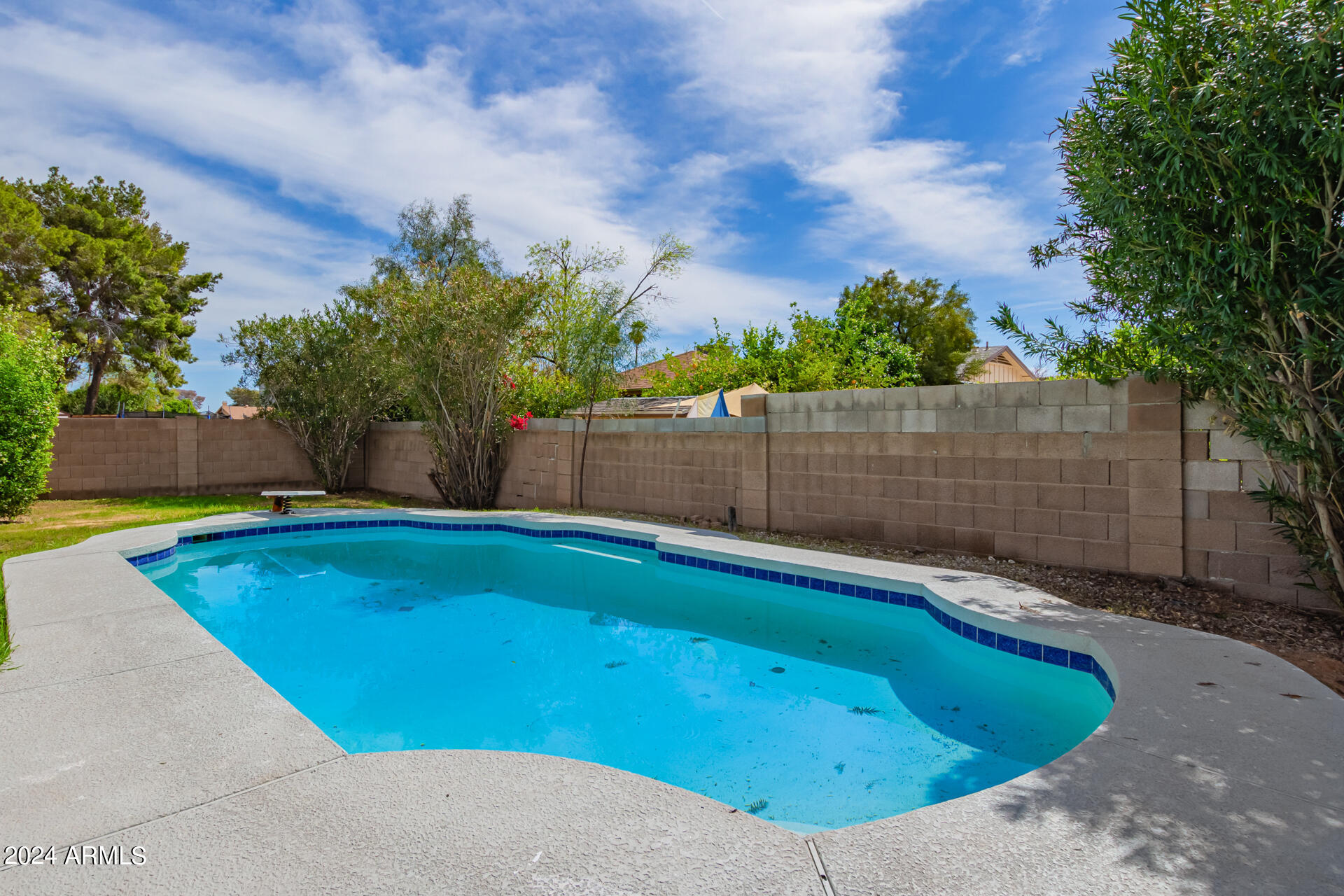 3917 West Juniper Avenue Phoenix, AZ 85053 - Photo 41 of 44 a view of a backyard