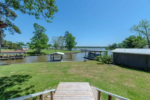 $325,000 | 119 Elm Drive, Onalaska, TX 77360