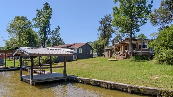 $325,000 | 119 Elm Drive, Onalaska, TX 77360