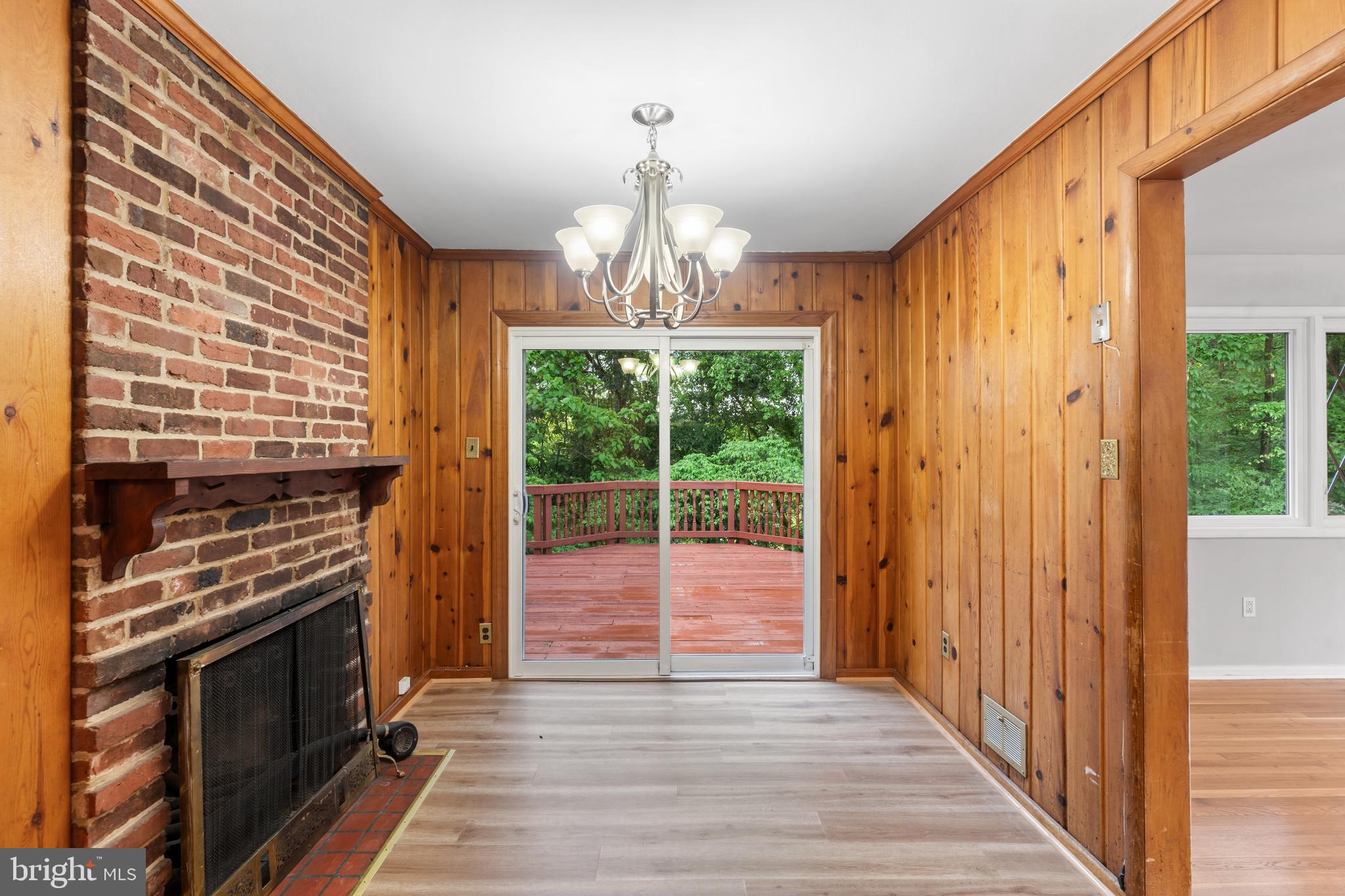 6705 Jerome Street Springfield, VA 22150 - Photo 8 of 42 Gallery Image 8