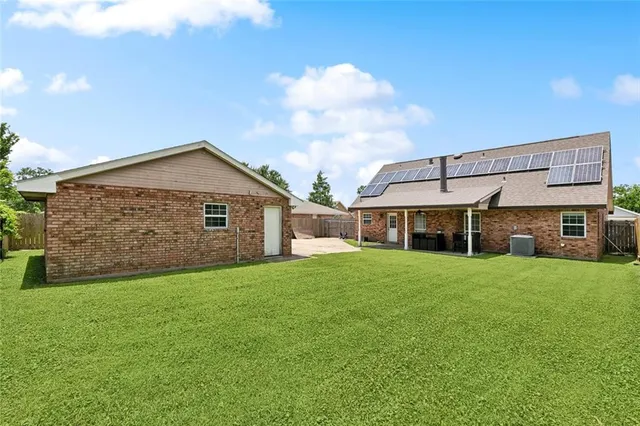 $249,000 | 3405 Moss Lane, Violet, LA 70092