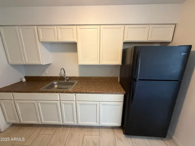 $1,000 | 625 East Broadway Road, Unit 8, Tempe, AZ 85282