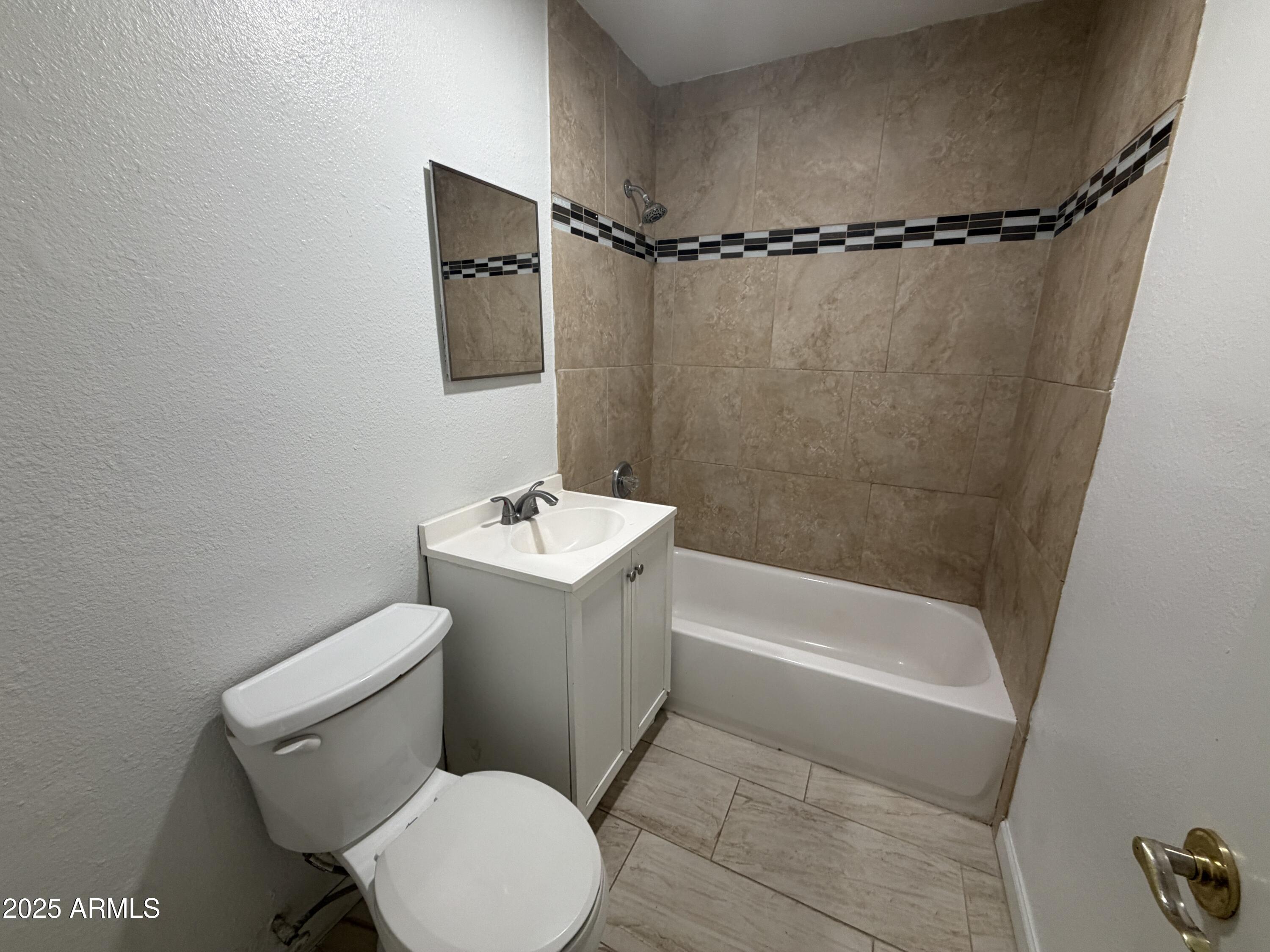 625 East Broadway Road, Unit 8 Tempe, AZ 85282 - Photo 8 of 11 IMG_1074
