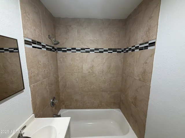 $1,000 | 625 East Broadway Road, Unit 8, Tempe, AZ 85282