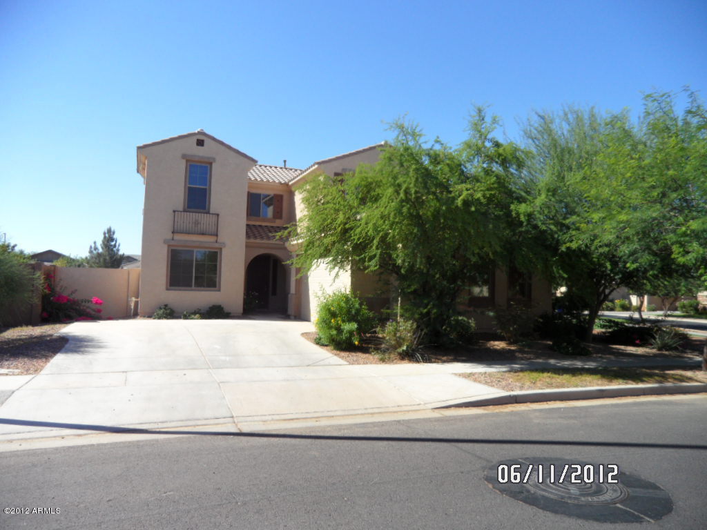 4415 East Blue Sage Road Gilbert, AZ 85297 - Photo 1 of 30 002