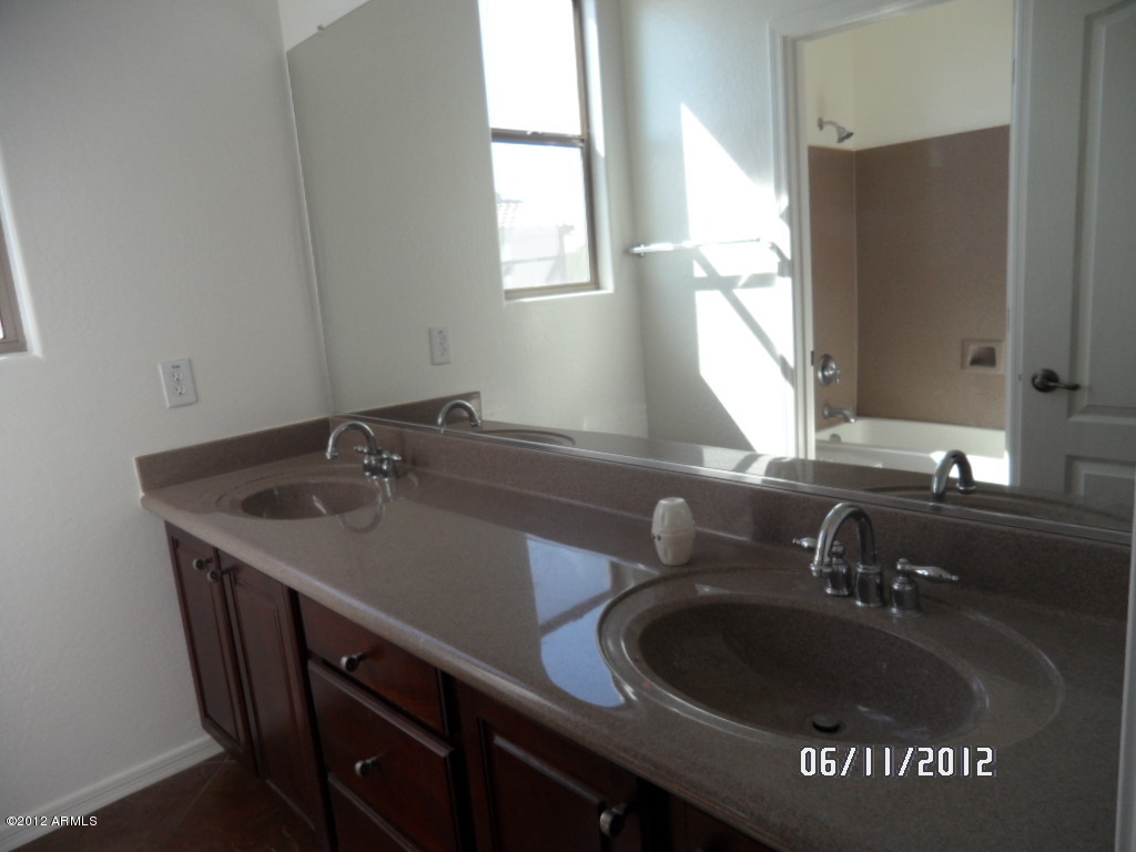 4415 East Blue Sage Road Gilbert, AZ 85297 - Photo 17 of 30 050