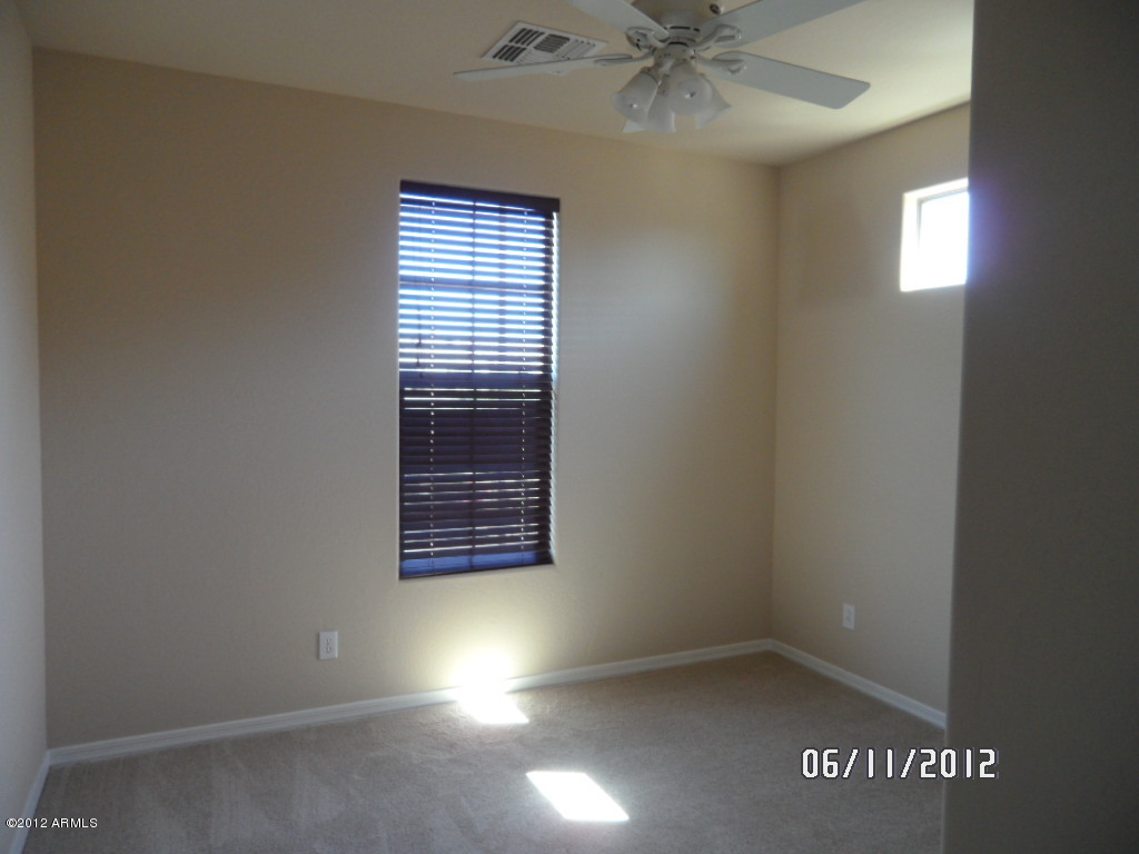 4415 East Blue Sage Road Gilbert, AZ 85297 - Photo 19 of 30 054