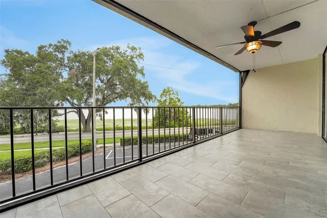 $192,500 | 208 North Lake Howard Drive, Unit 104, Winter Haven, FL 33881