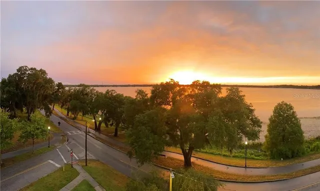 $192,500 | 208 North Lake Howard Drive, Unit 104, Winter Haven, FL 33881