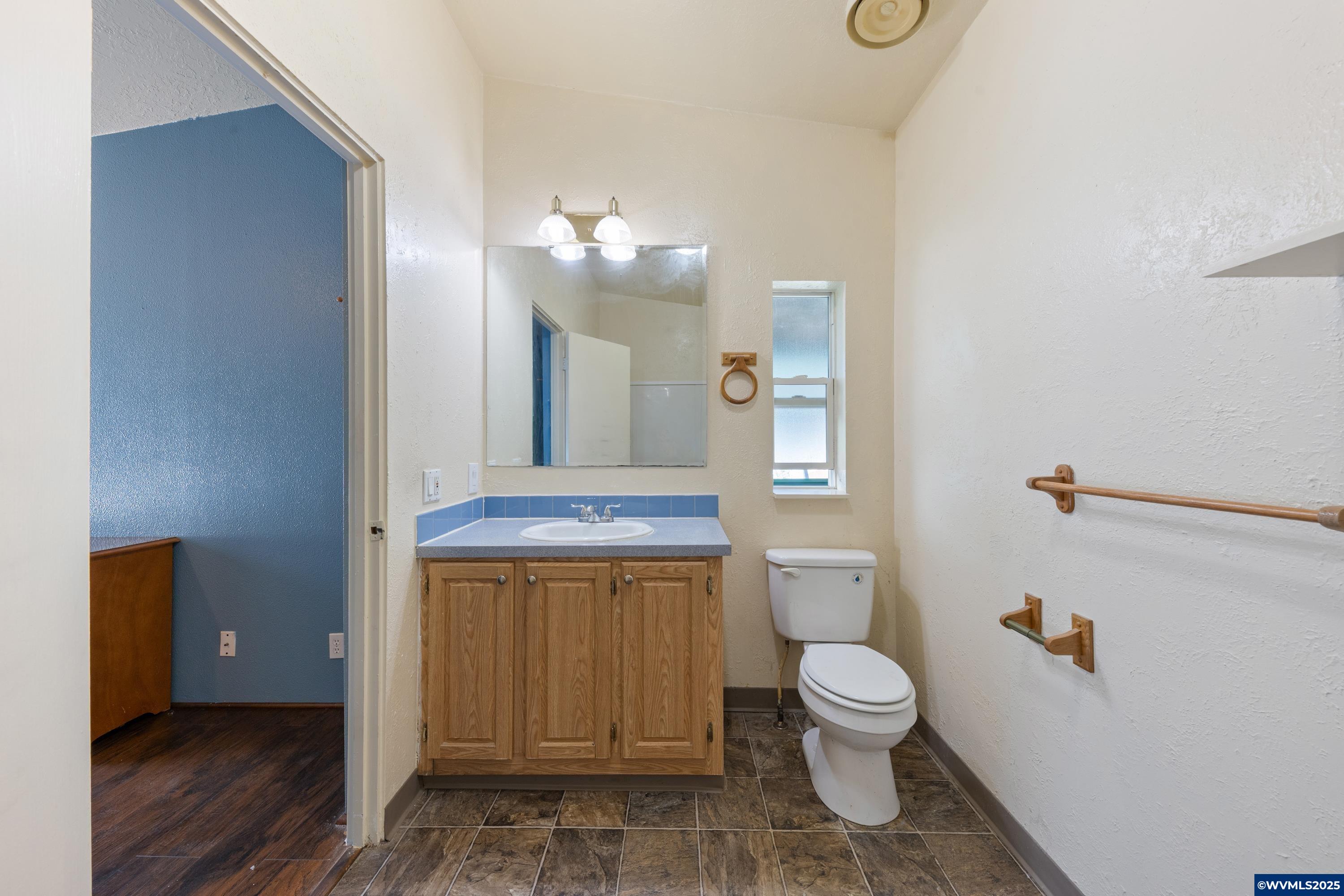 857 Hoffman Road Northeast, Unit 11 Salem, OR 97301 - Photo 13 of 25 Gallery Image 13