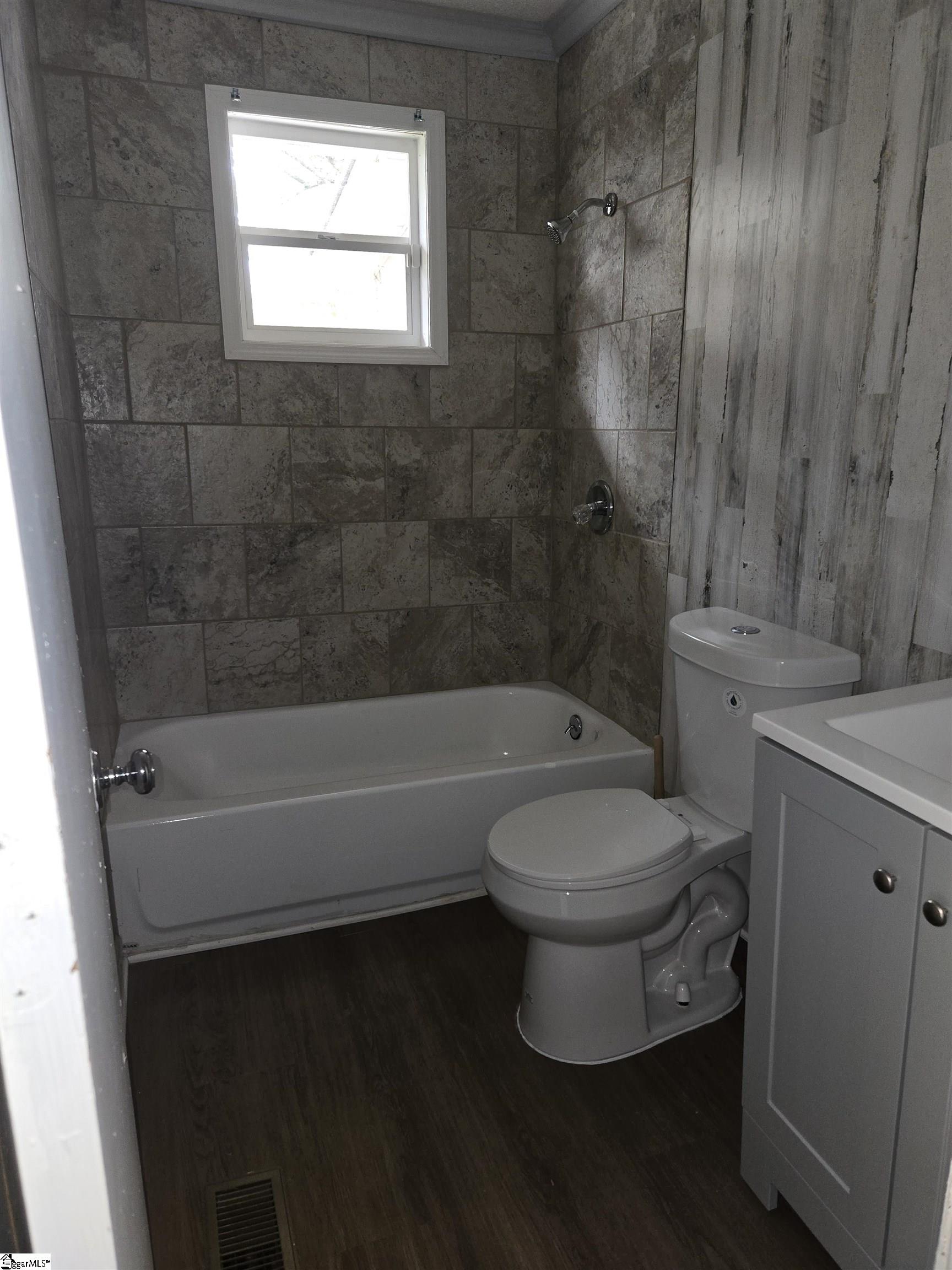 401 West Pitts Street Clinton, SC 29325 - Photo 8 of 14