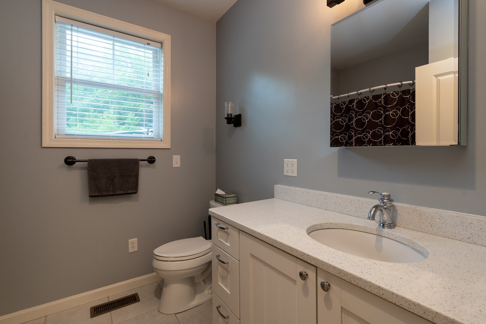 19 Twist Hill Road Dunbarton, NH 03046 - Photo 13 of 34