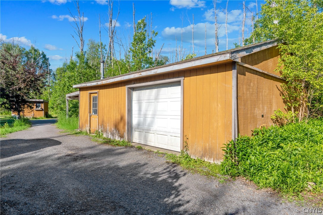 4735 Grange Road Clay, NY 13041 - Photo 35 of 44