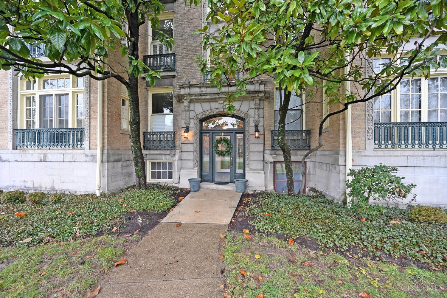 2138 Madison Road, Unit M Cincinnati, OH 45208 - Photo 4 of 38