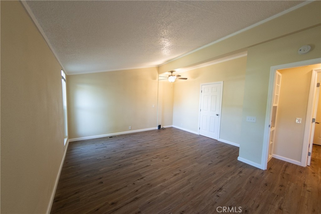 655 Nelson Avenue Oroville, CA 95965 - Photo 26 of 51 Primary bedroom