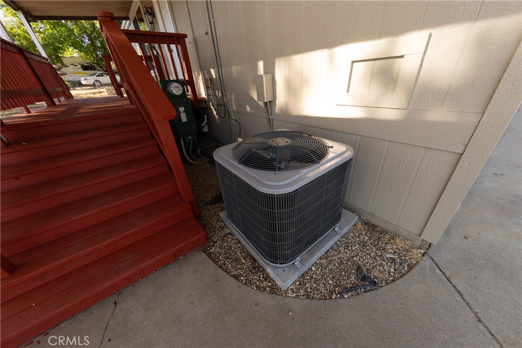 655 Nelson Avenue Oroville, CA 95965 - Photo 45 of 51 Central heat and air