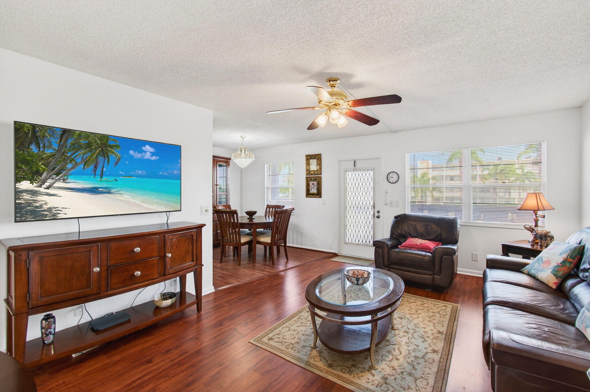 2035 Cornwall East Boca Raton, FL 33434 - Photo 10 of 105 46-web-or-mls-DSC_9730