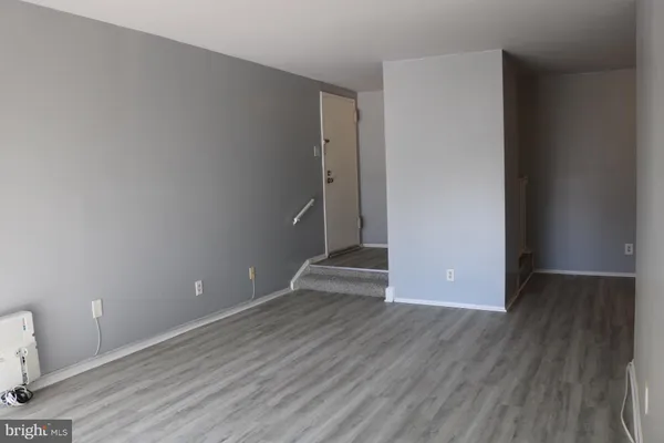 $2,000 | 11238 Cherry Hill Road, Unit 40, Beltsville, MD 20705