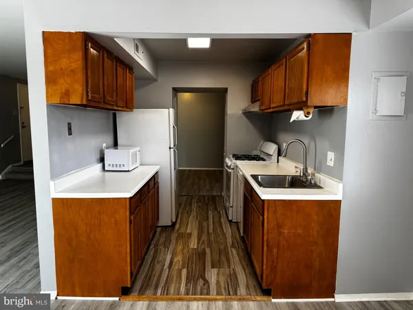 $2,000 | 11238 Cherry Hill Road, Unit 40, Beltsville, MD 20705