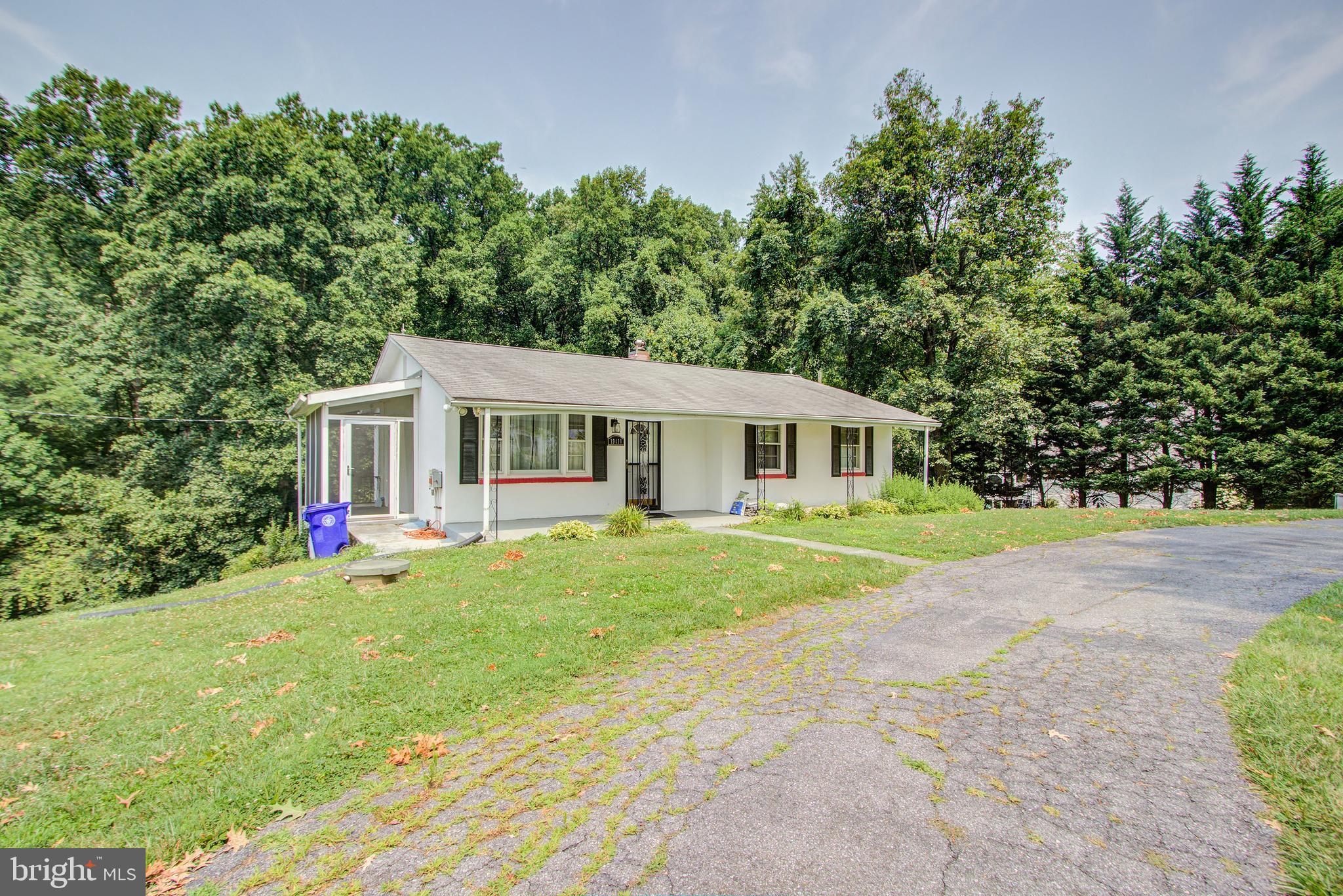 19411 Jerusalem Road Poolesville, MD 20837 - Photo 3 of 47