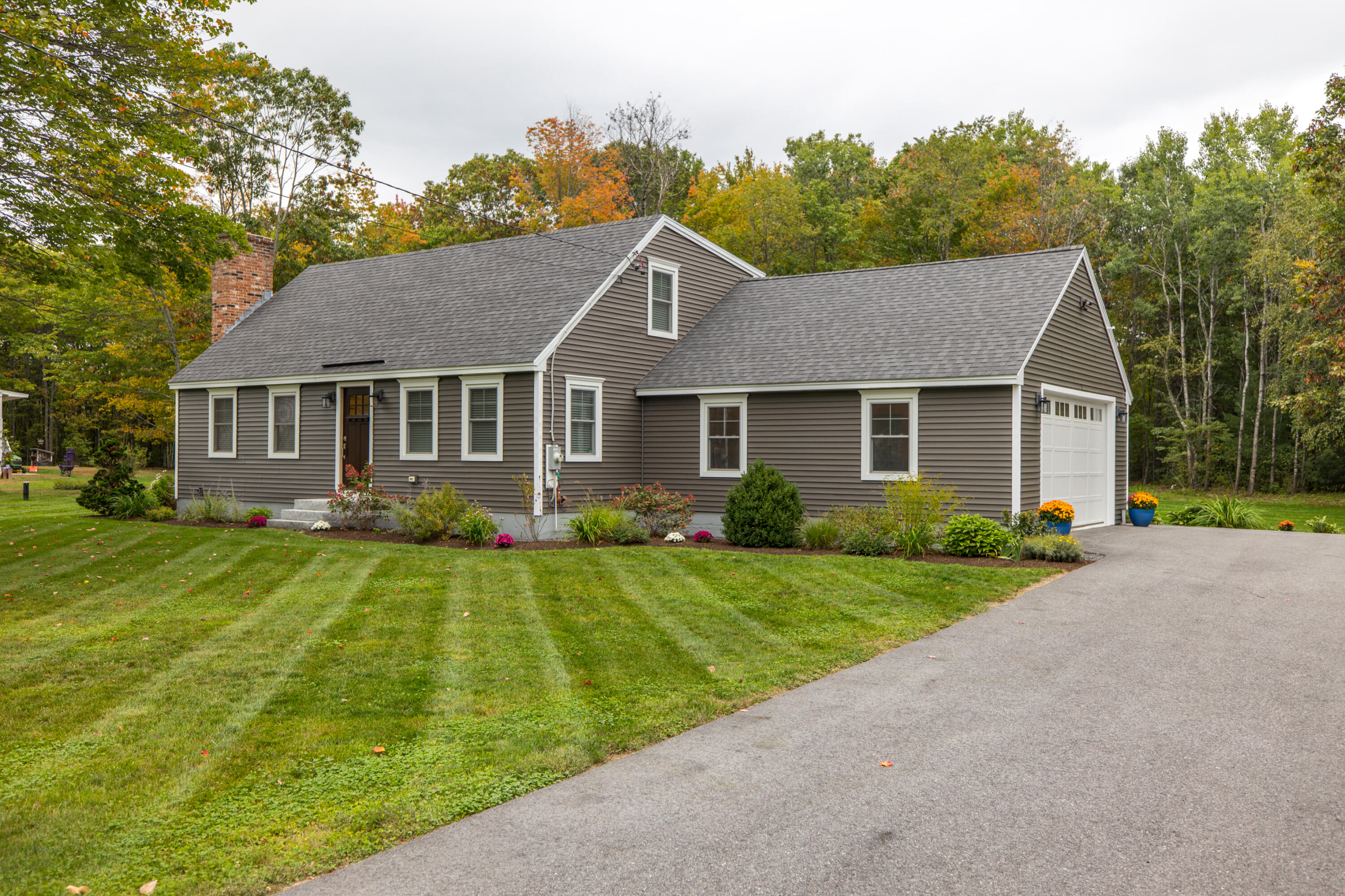 1284 New County Road Biddeford, ME 04005 - Photo 1 of 30 6I3A4215