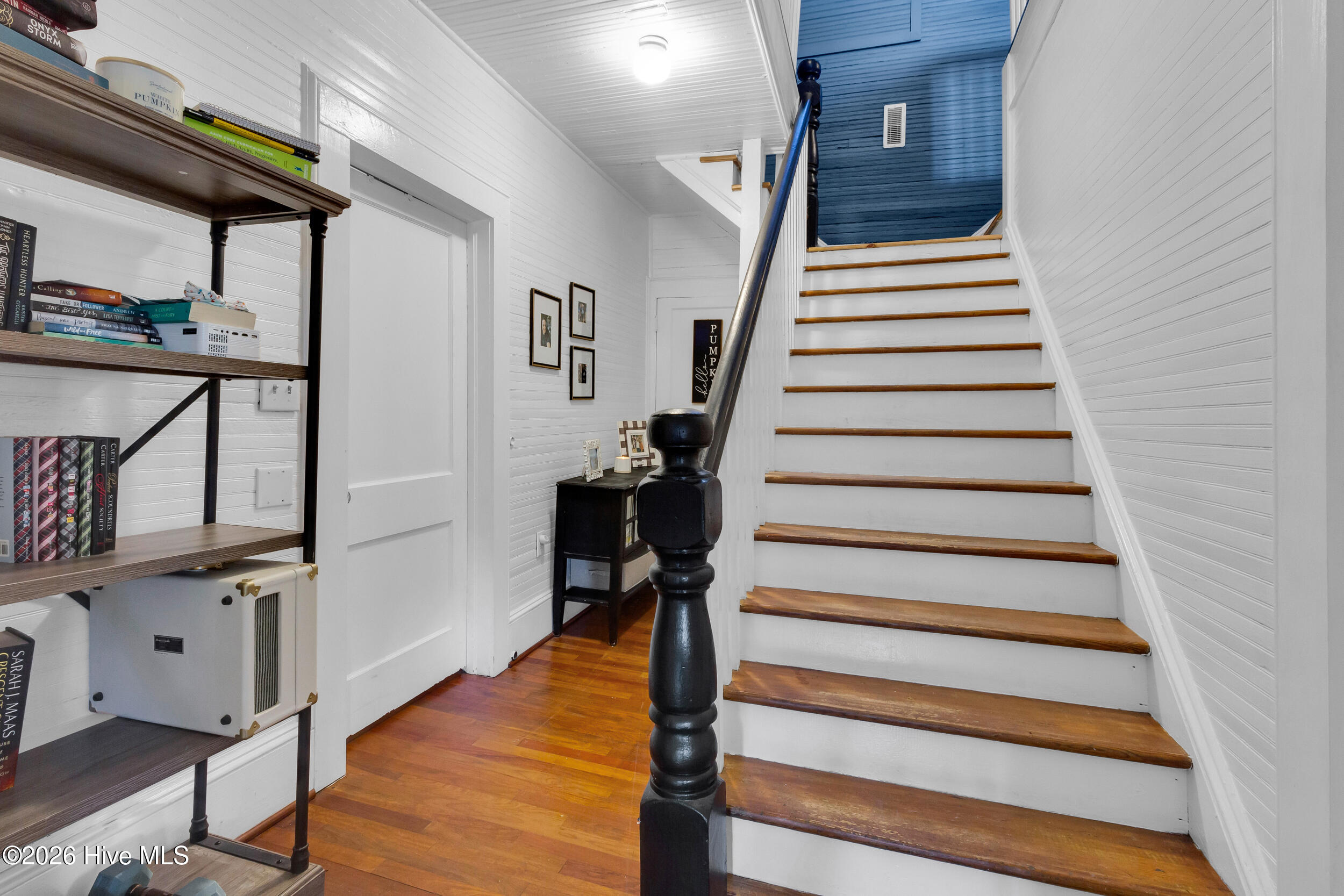 76 2nd Street Vandemere, NC 28587 - Photo 21 of 63 Stairway - 1st Floor