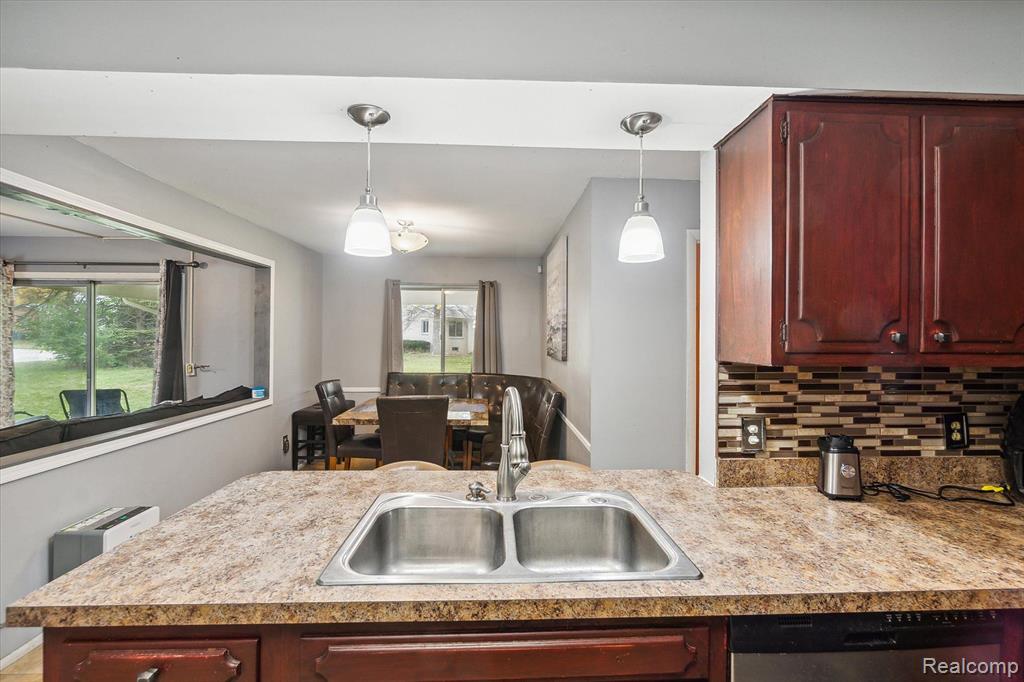 3087 Red Barn Road Flint, MI 48507 - Photo 13 of 42