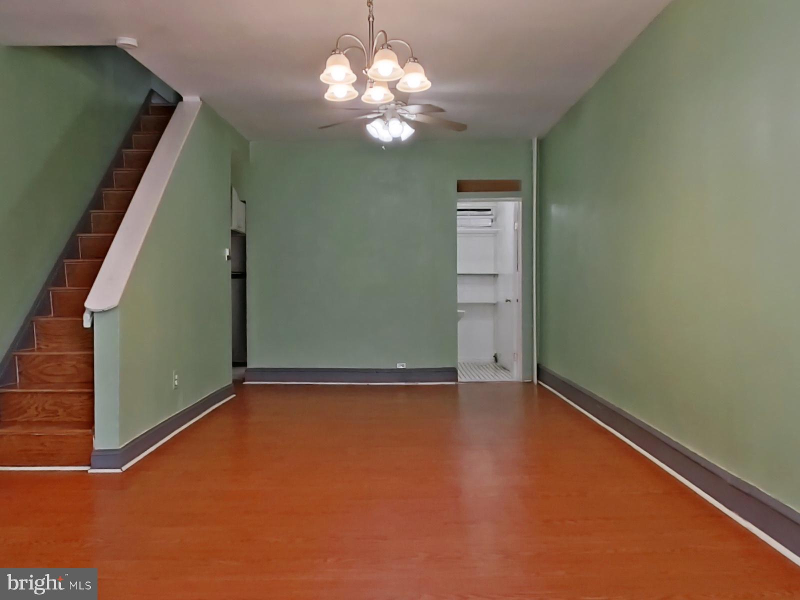 529 Tree Street Philadelphia, PA 19148 - Photo 13 of 31 Dining Room