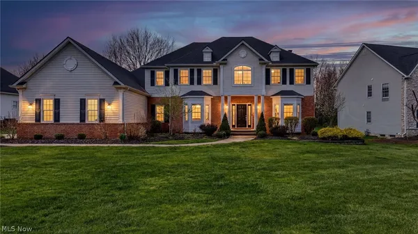 $1,250,000 | 6678 Winston Lane, Solon, OH 44139