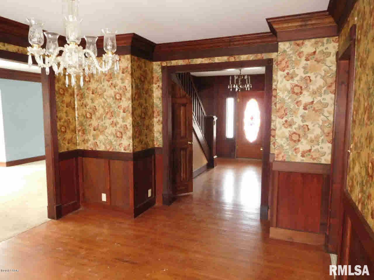 115 West Reed Street Benton, IL 62812 - Photo 7 of 33