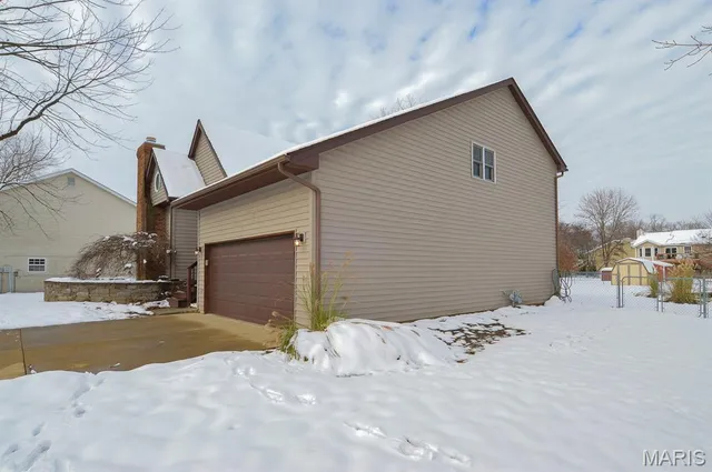 $280,000 | 7342 West Main Street, Maryville, IL 62062