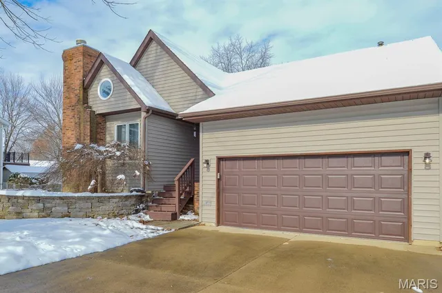 $280,000 | 7342 West Main Street, Maryville, IL 62062