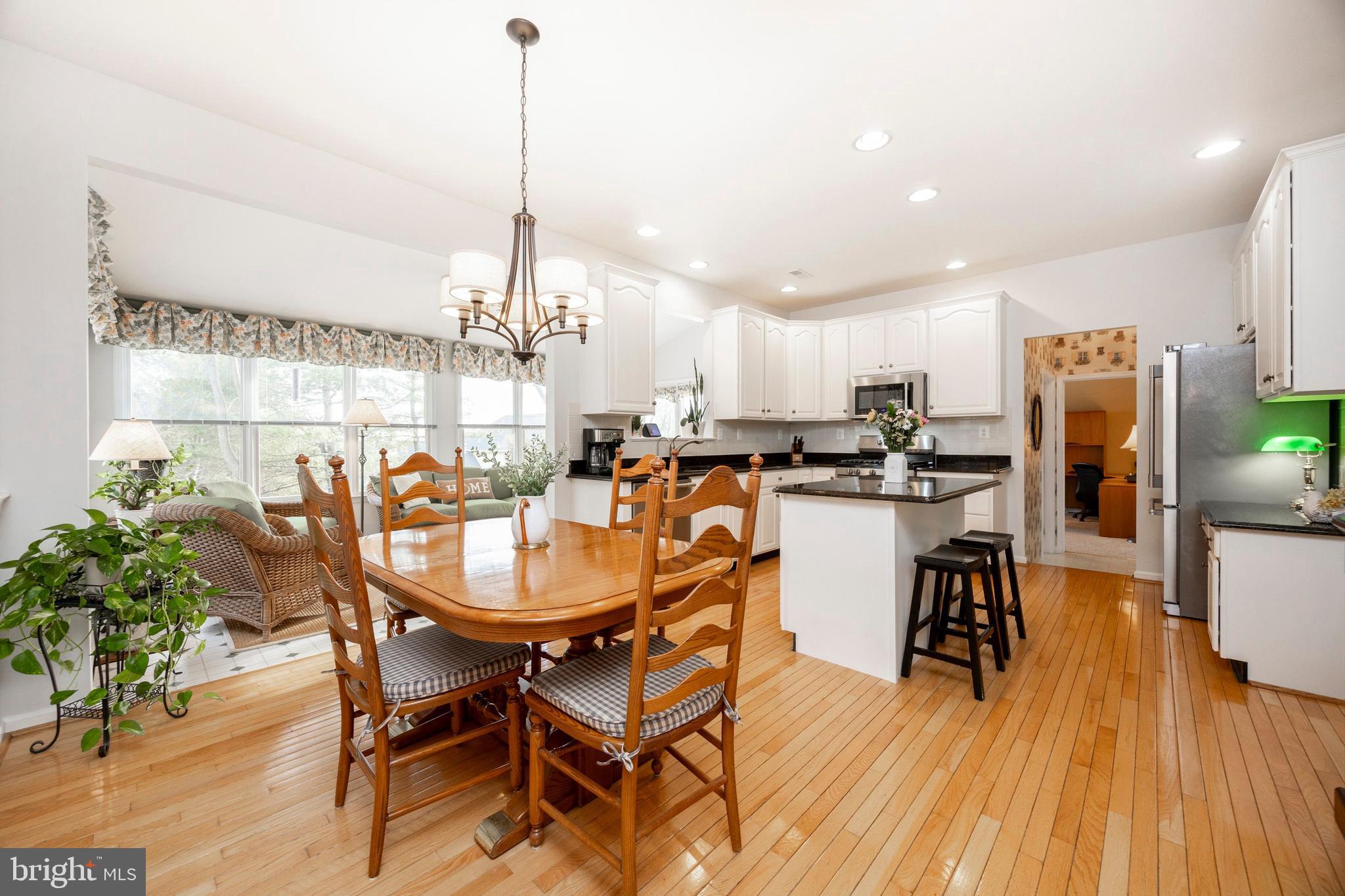 Eat in Kitchen