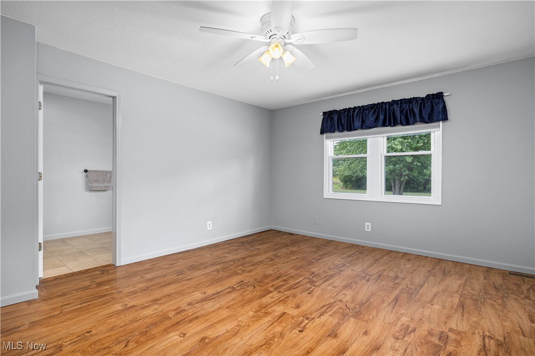 15518 Trinter Road Vermilion, OH 44089 - Photo 26 of 40 Master Bedroom