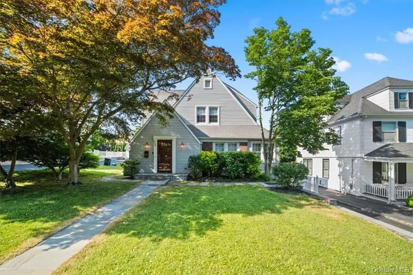$7,900 | 72 Grand Boulevard, Scarsdale, NY 10583