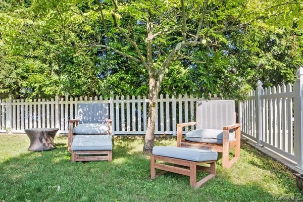 $7,900 | 72 Grand Boulevard, Scarsdale, NY 10583