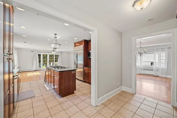 $7,900 | 72 Grand Boulevard, Scarsdale, NY 10583