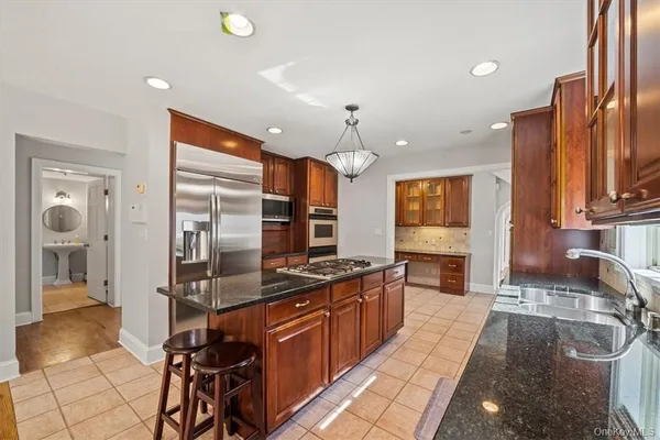 $7,900 | 72 Grand Boulevard, Scarsdale, NY 10583