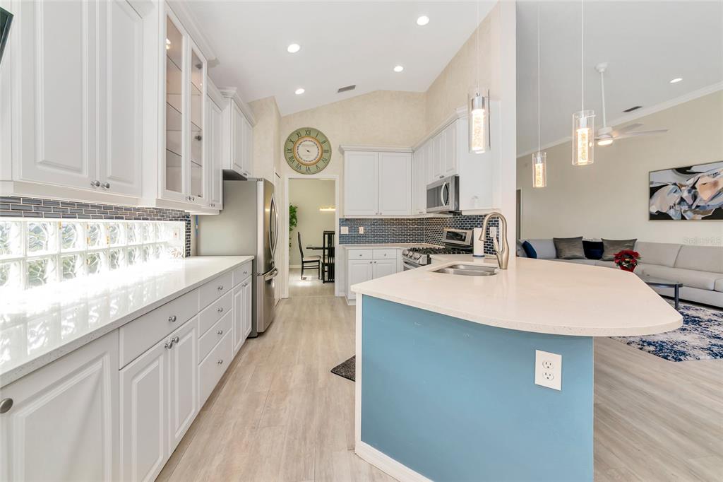 7183 Sandhills Place Lakewood Ranch, FL 34202 - Photo 12 of 73