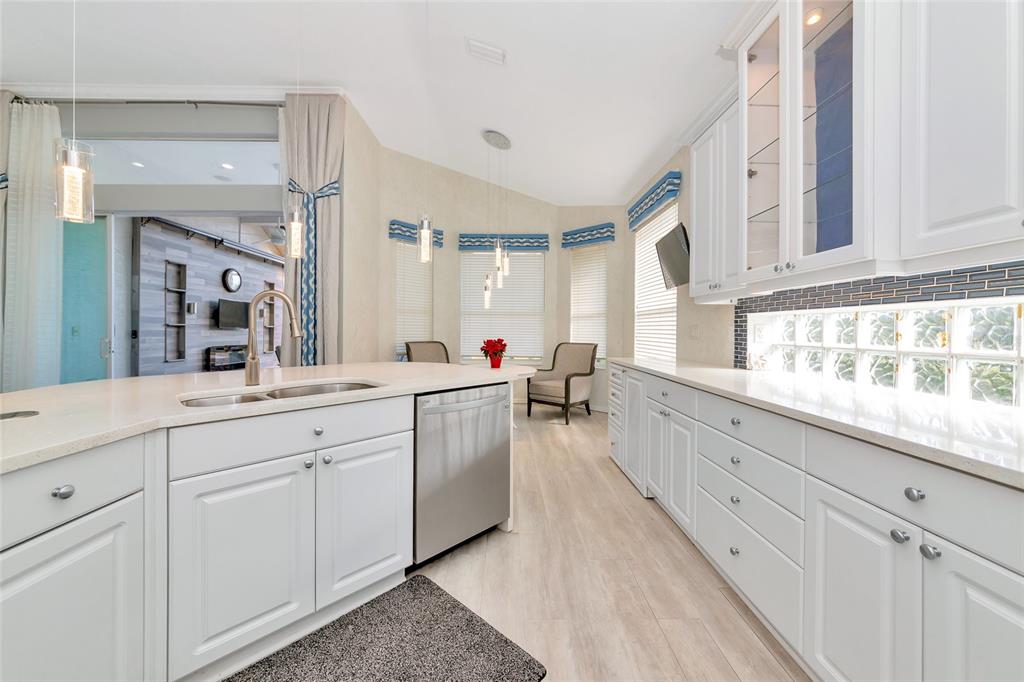 7183 Sandhills Place Lakewood Ranch, FL 34202 - Photo 16 of 73