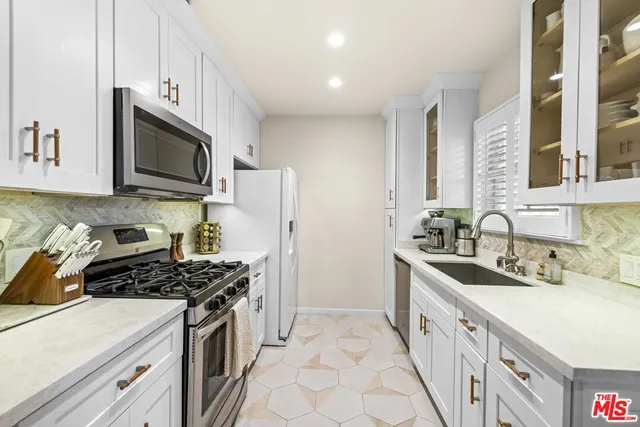 $3,900 | 1325 Washington Avenue, Unit C, Santa Monica, CA 90403