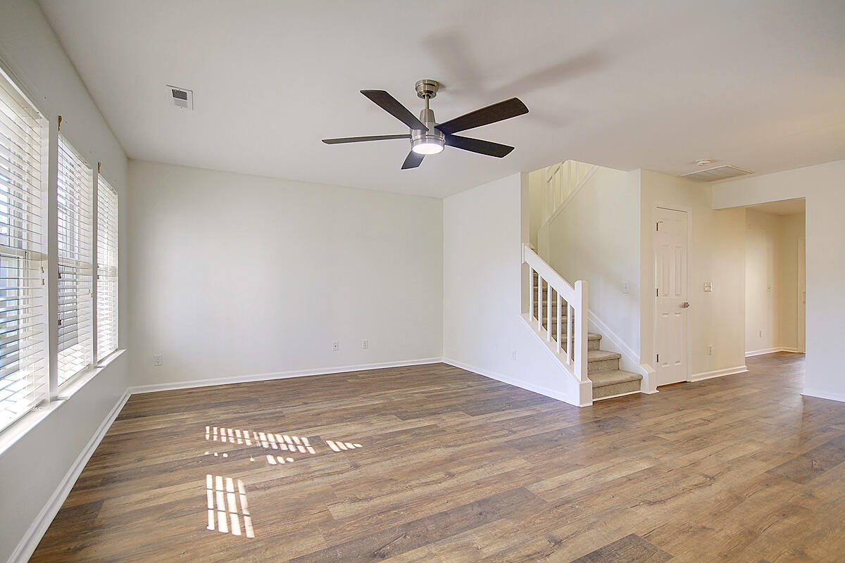 410 Doane Way Wando, SC 29492 - Photo 3 of 33 CREM_410 Doane_011