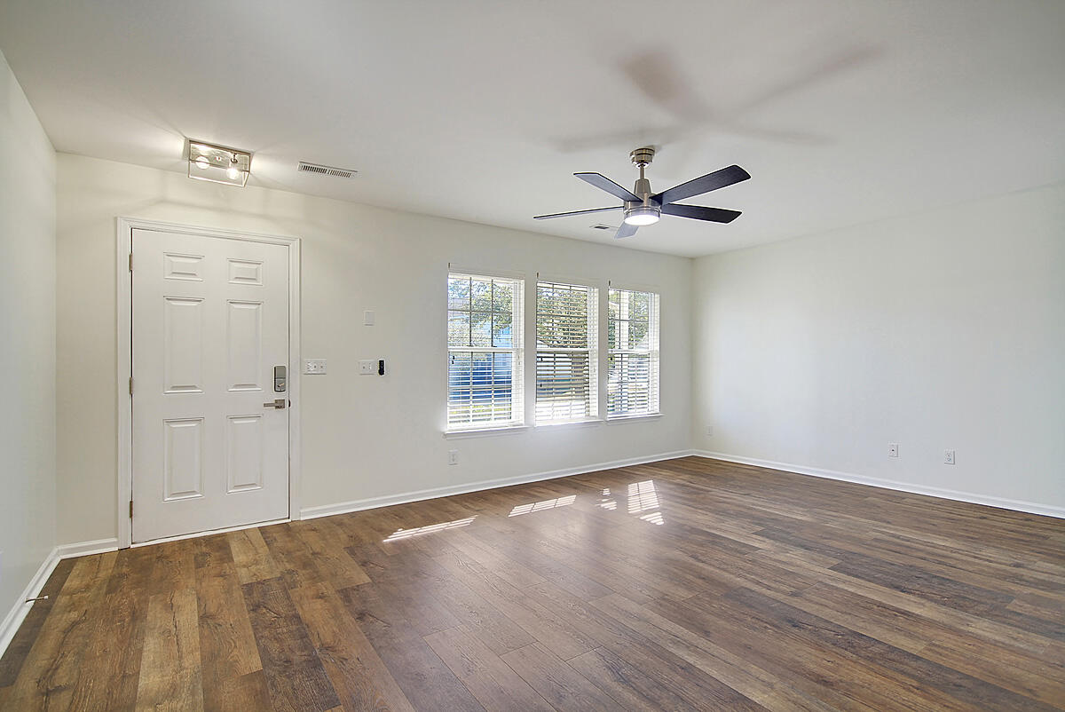 410 Doane Way Wando, SC 29492 - Photo 8 of 33 CREM_410 Doane_009