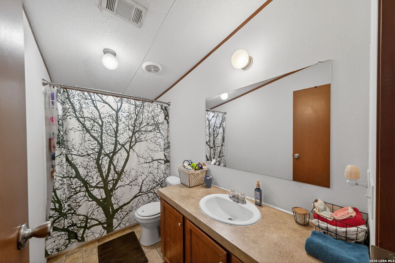 225 Quail Run Lytle, TX 78052 - Photo 18 of 36