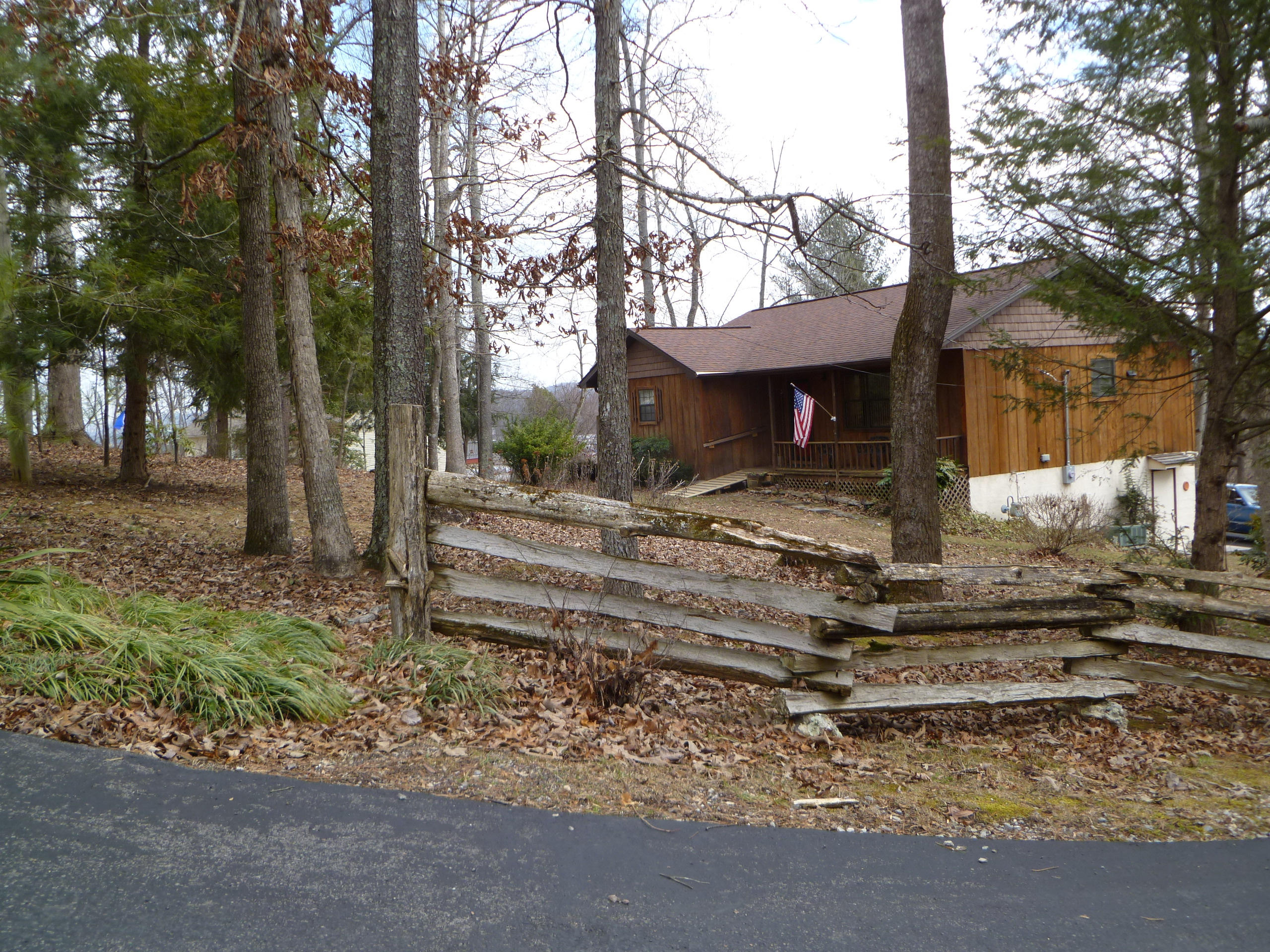 462 Bland Road Clinton, TN 37716 - Photo 1 of 37 P1070347